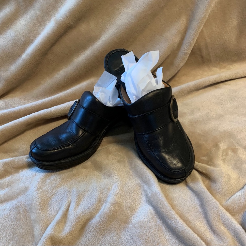 Black Leather Born Mules Women’s Size 10